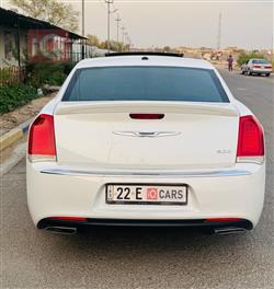 کرایسلەر 300